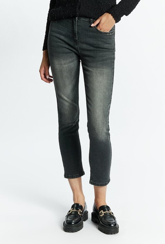 Jeansy damskie z dżetami