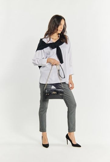 Mała torebka na telefon