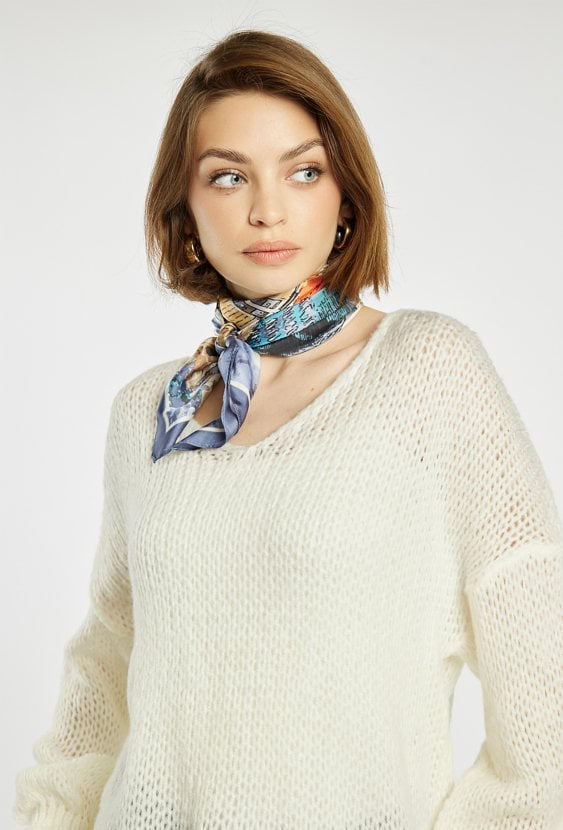 Sweter damski z dodatkiem wełny