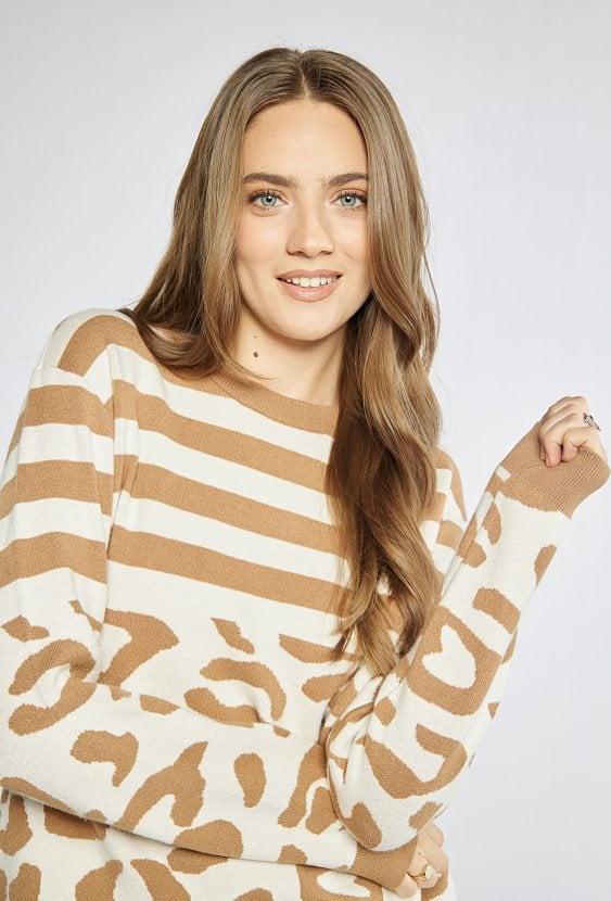 Sweter damski z wzorem