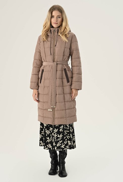 Beżowa kurtka z kontrastowym wykończeniem