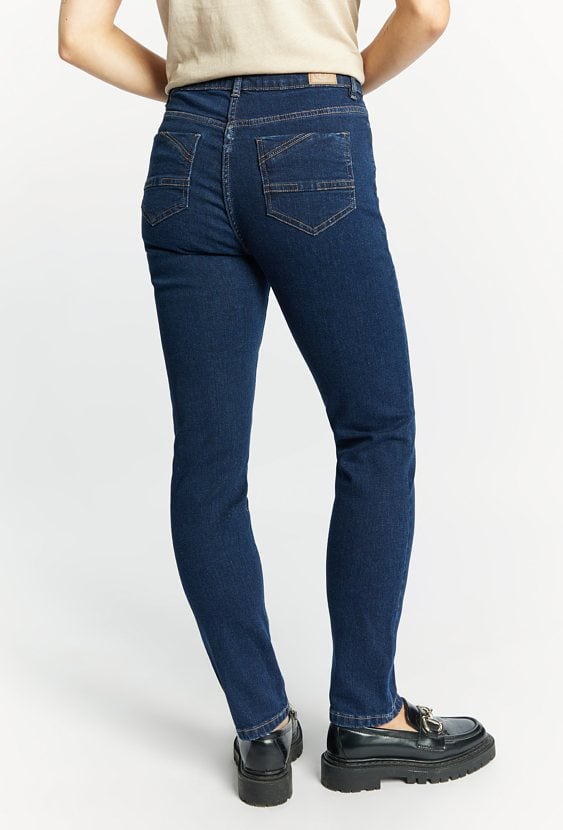 Dopasowane jeansy damskie