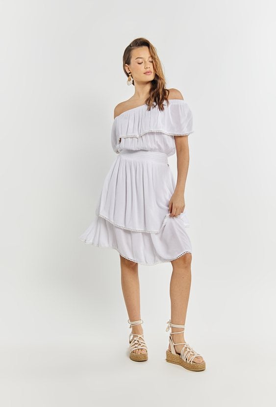 Zwiewna sukienka typu hiszpanka