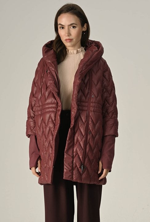 Bordowa kurtka z kapturem
