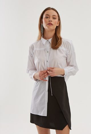 Biała bawełniana koszula