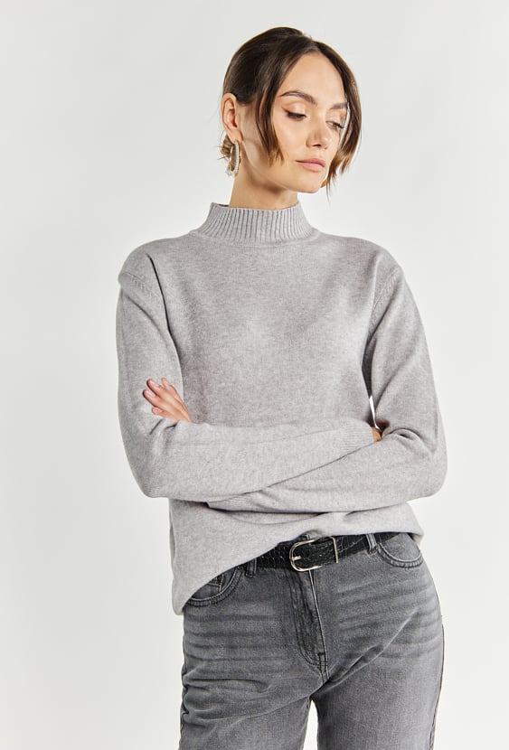 Sweter damski z półgolfem