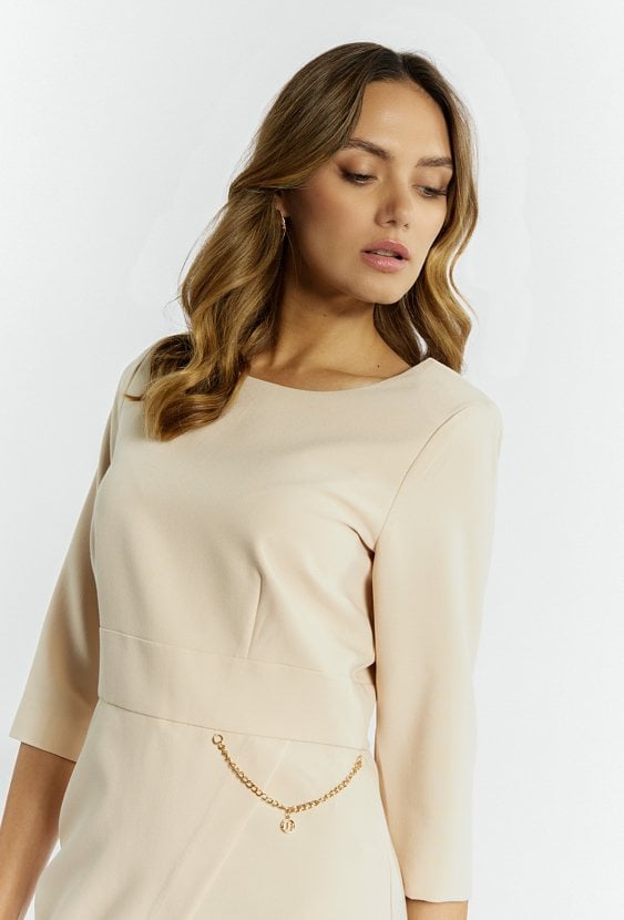 Sukienka z kopertowym dołem