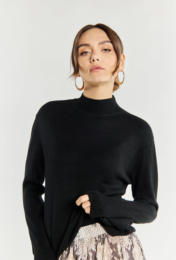 Sweter damski z półgolfem