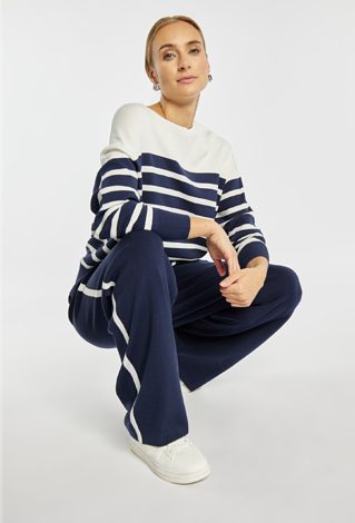 Luźne spodnie z lampasem