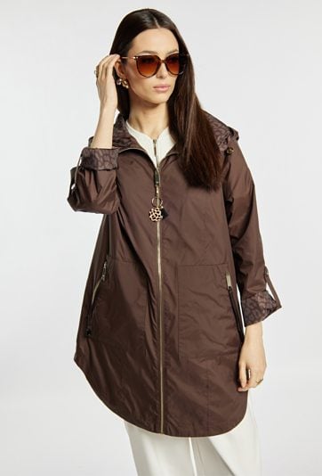 Okulary przeciwsłoneczne o nowoczesnym fasonie