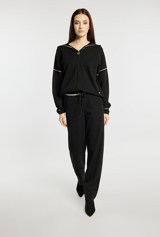 Spodnie z wiązaniem