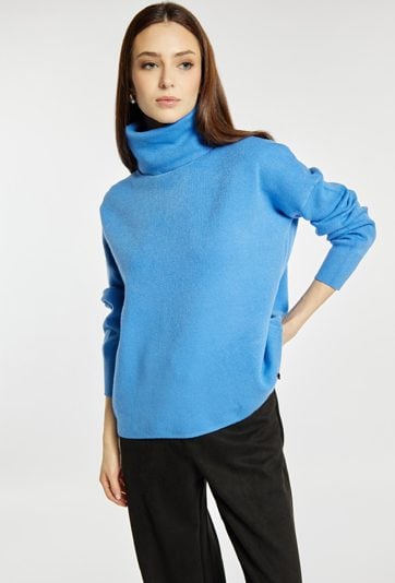 Sweter damski z luźnym golfem