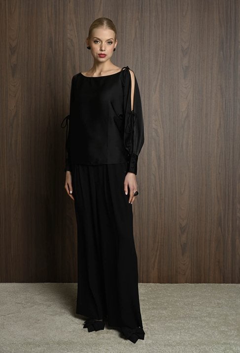 Satynowa bluzka o luźnym fasonie