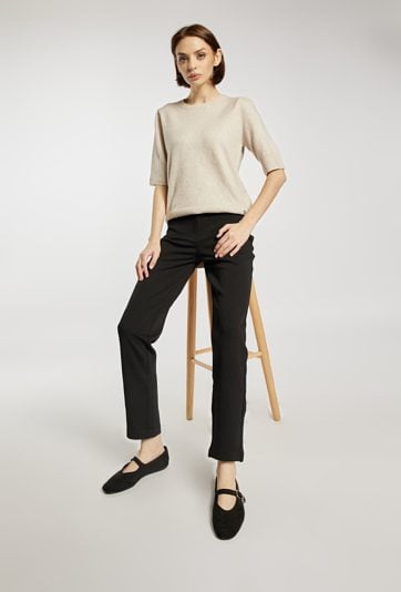 Klasyczne czarne spodnie