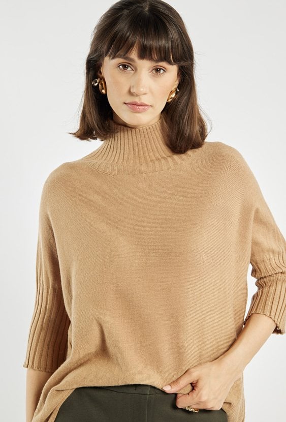 Sweter damski z golfem