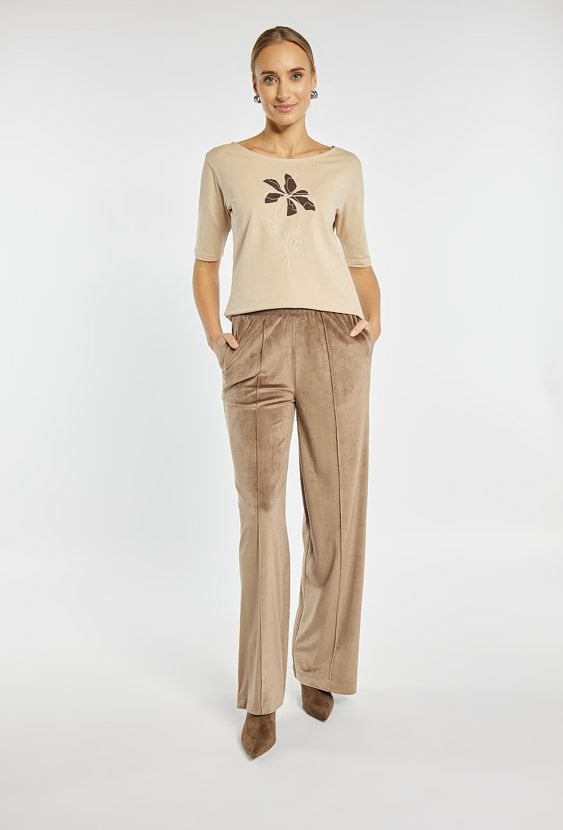 Spodnie o szerokiej nogawce