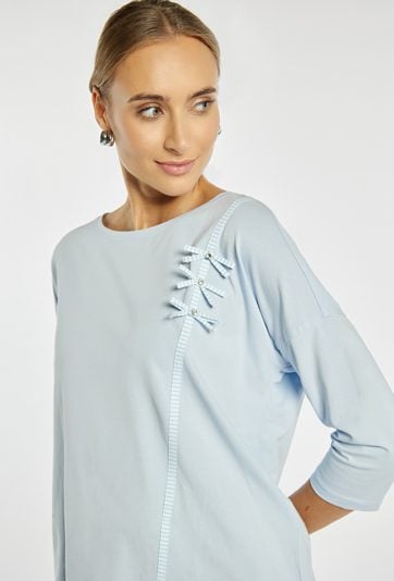 T-shirt z kokardkami