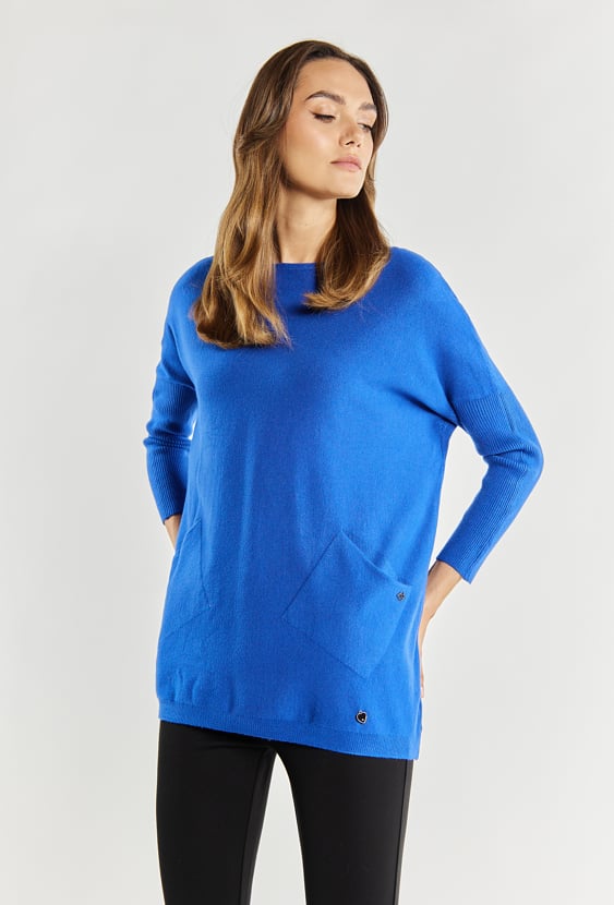 Sweter damski o luźnym fasonie