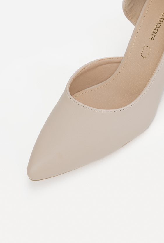 Czółenka z połyskiem