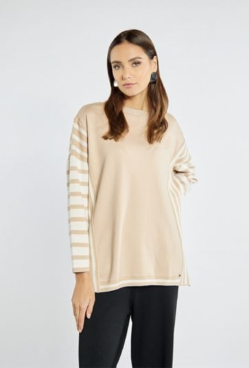 Luźny sweter damski