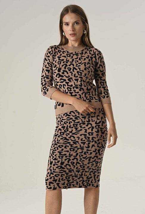 Dzianinowa spódnica w panterkę z wiskozą