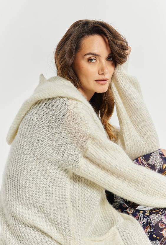 Dłuższy kardigan damski