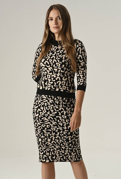 Dzianinowa spódnica w panterkę z wiskozą