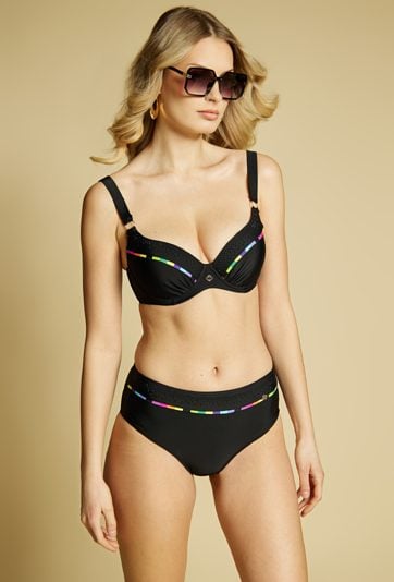 Majtki kąpielowe z kolorowym akcentem