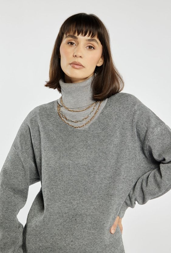 Oversizowy sweter damski