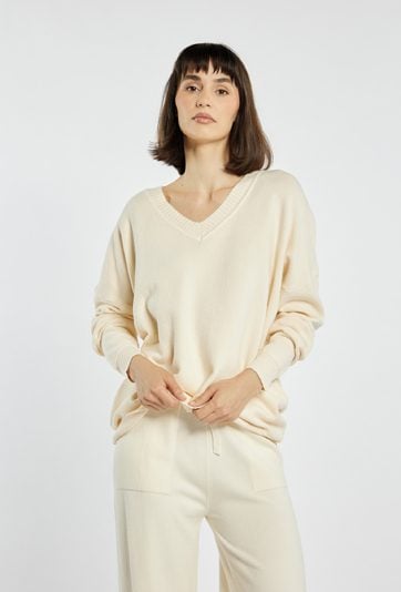 Luźny sweter z wiskozą