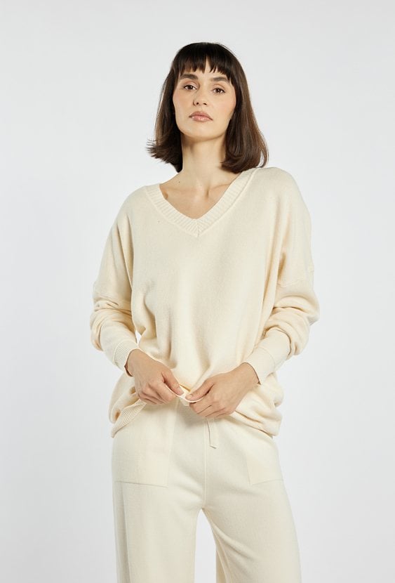 Luźny sweter z wiskozą