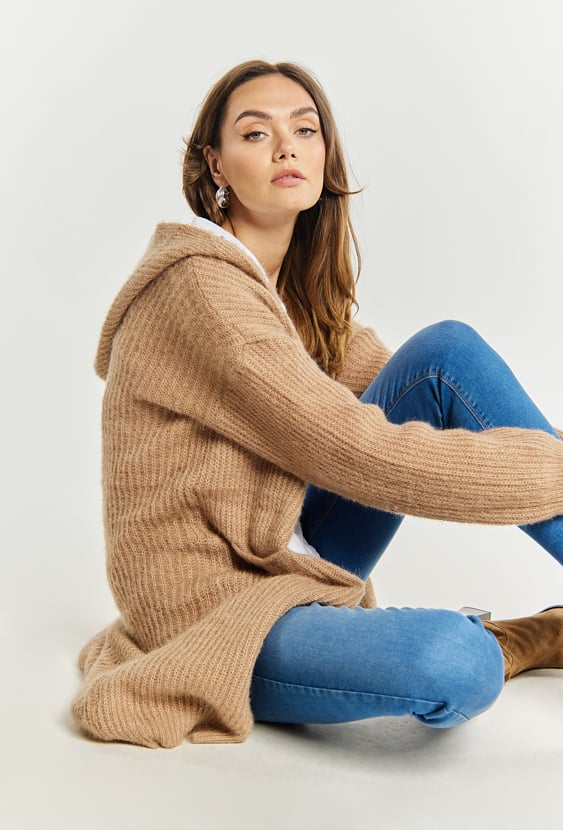 Dłuższy kardigan damski