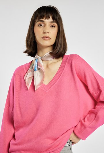 Luźny sweter z wiskozą