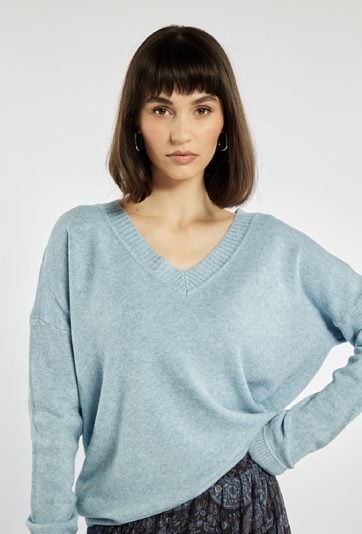 Luźny sweter z wiskozą