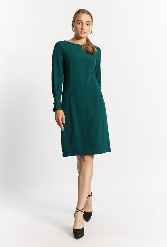 Sukienka o klasycznym kroju