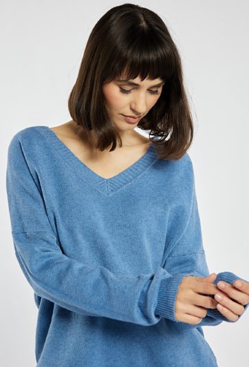 Luźny sweter z wiskozą