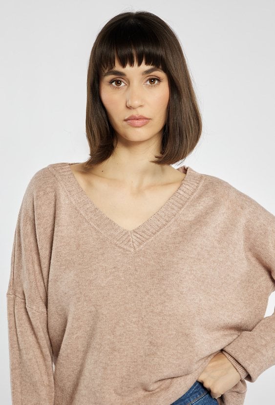 Luźny sweter z wiskozą