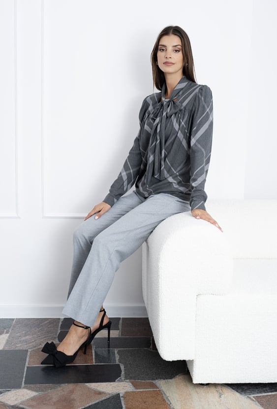 Bluzka damska z wiązaniem