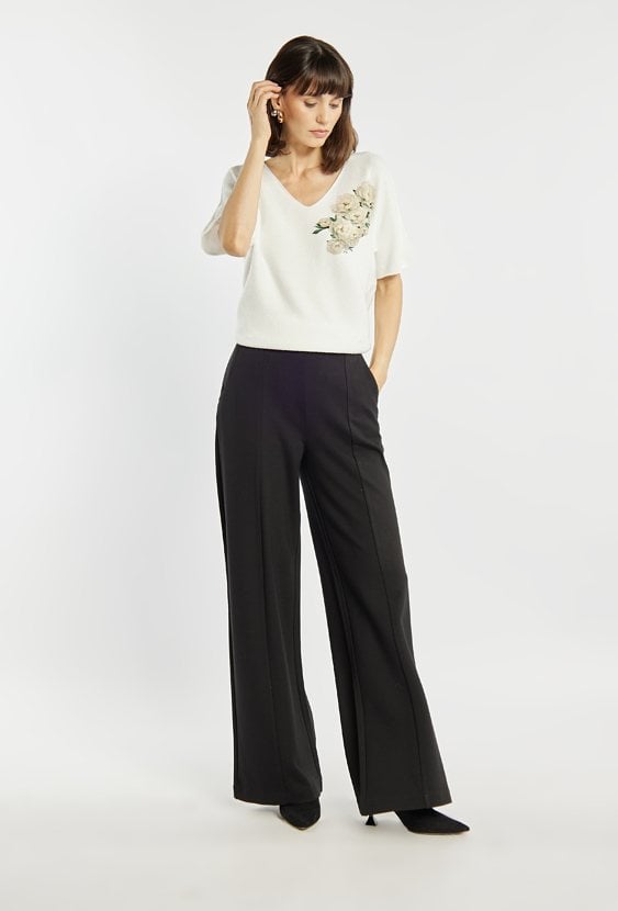 Sweter z kwiatowym nadrukiem