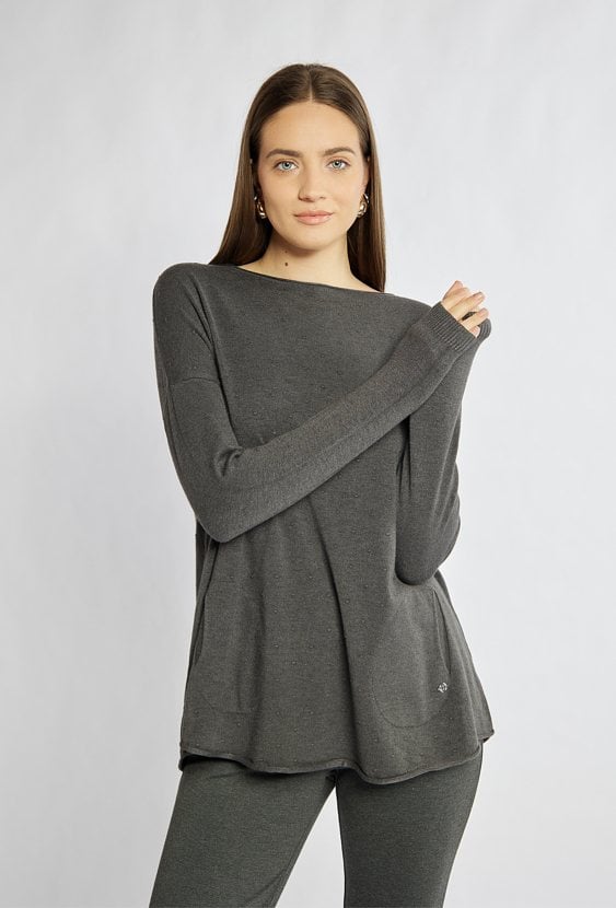 Sweter z kieszonkami