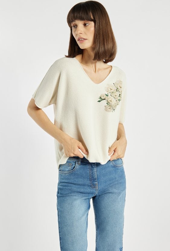 Sweter z kwiatowym nadrukiem