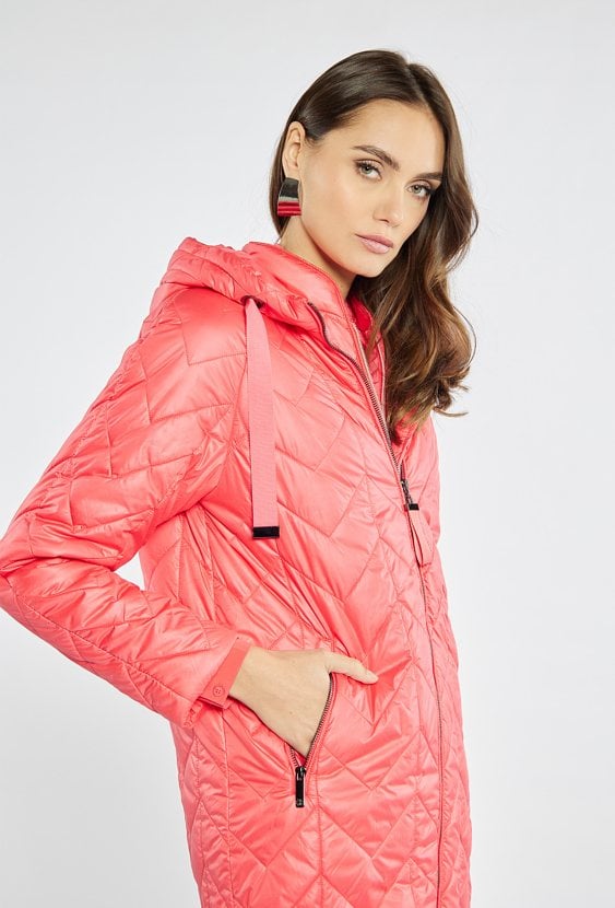 Pikowany płaszcz damski