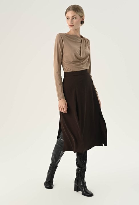 Spódnica midi z rozcięciami