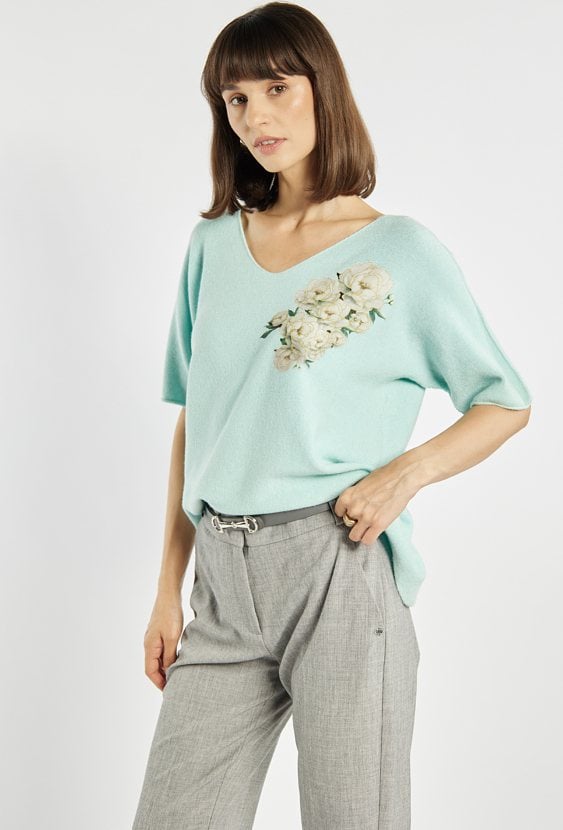 Sweter z kwiatowym nadrukiem