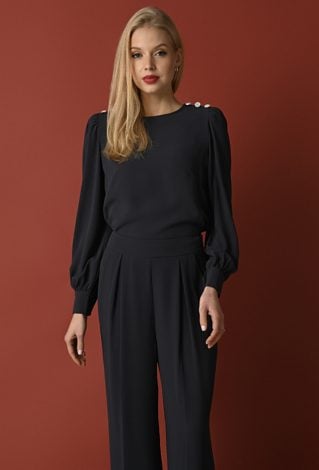 Niebieska bluzka z biżuteryjnymi guzikami