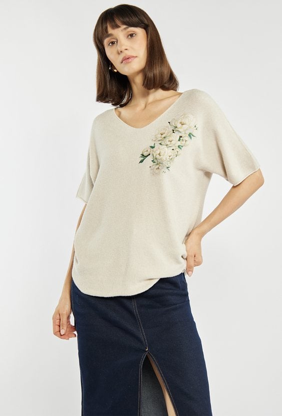 Sweter z kwiatowym nadrukiem