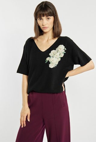 Sweter z kwiatowym nadrukiem