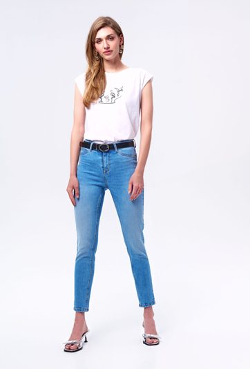 T-shirt z grafiką