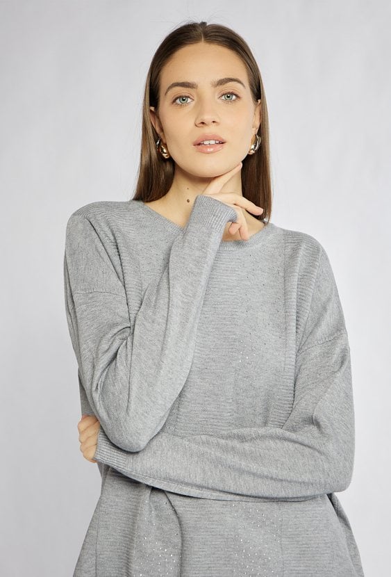 Sweter z małymi dżetami