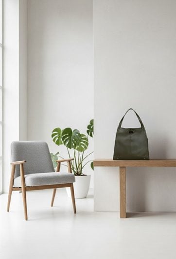 Duża torba z ćwiekami